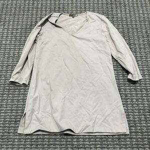 Woman’s Judy P shirt sz XS